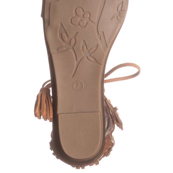 Very Volatile Aubrey Fringe Sandal - Picture 6 of 7